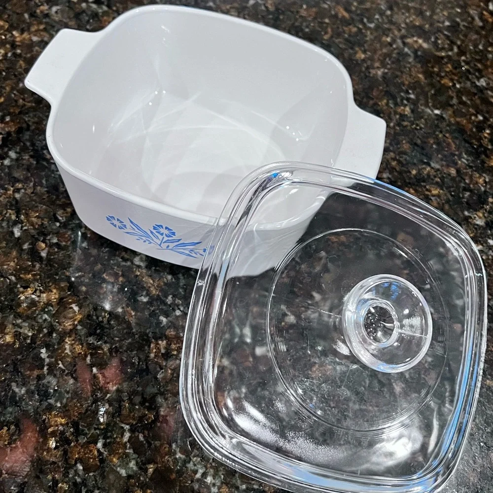 Vintage Corningware Blue Cornflower 1 1/2 Quart, Corningware A-2-B‎